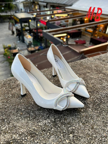 Luxury white shoes