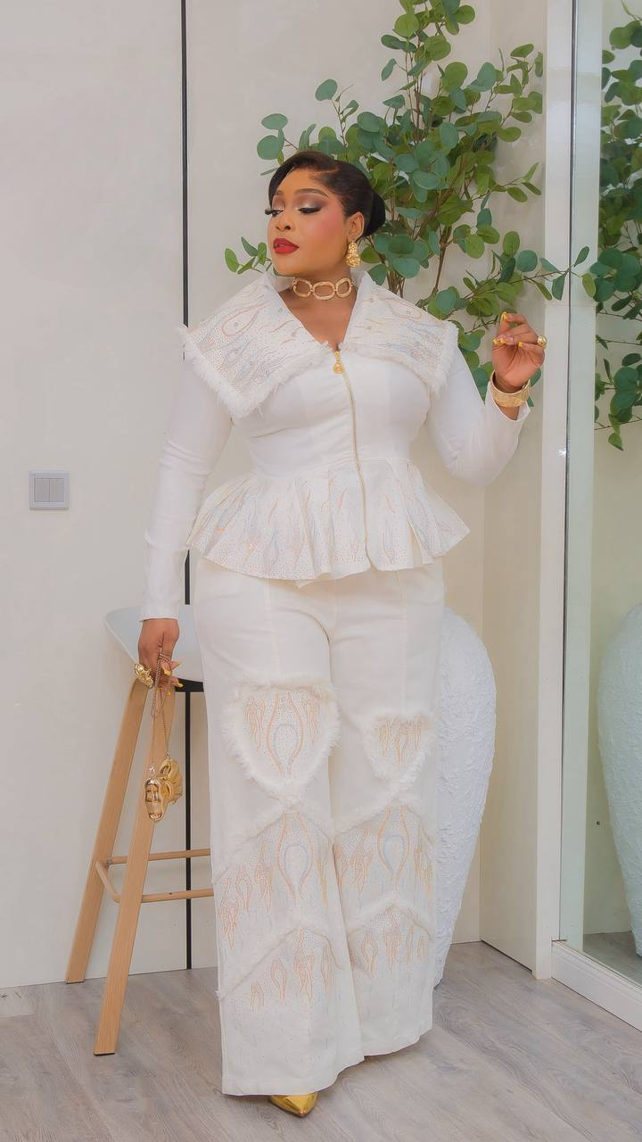 Elegant Ivory Luxe Set