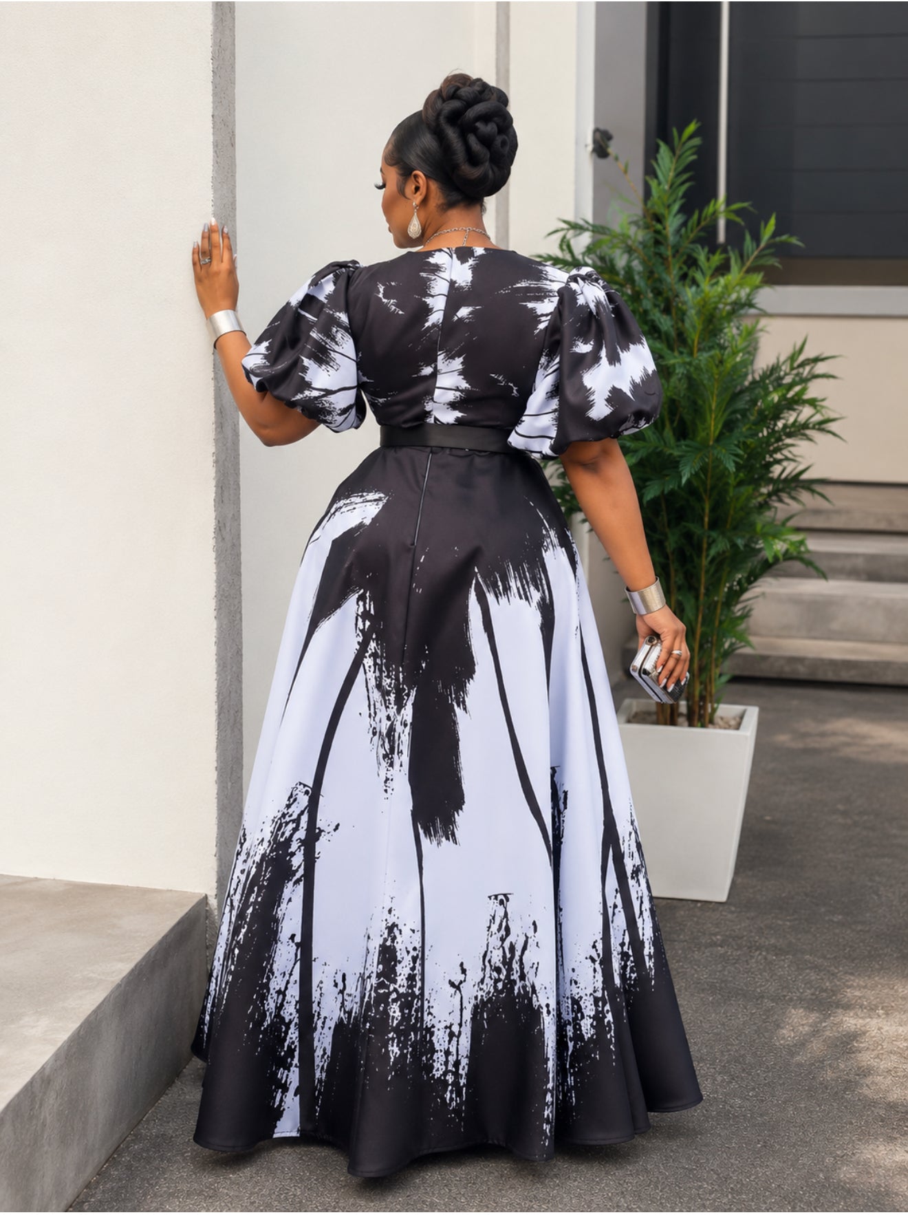 Elegance Never goes out of time.